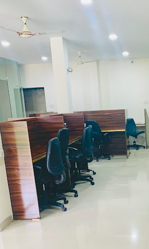 Manages Office Space In Pipliyahana Sqr BI579